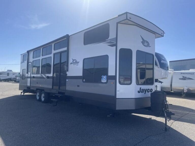 2024 JAYCO JAY FLIGHT BUNGALOW 40LSDL | Eldorado RV in Coalhurst